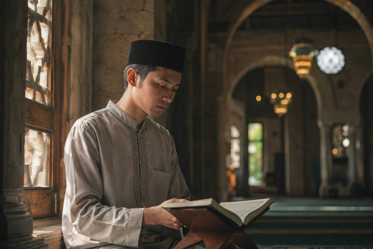 You are currently viewing Cara Menjaga Hafalan Al-Qur’an di Tengah Kesibukan Sekolah